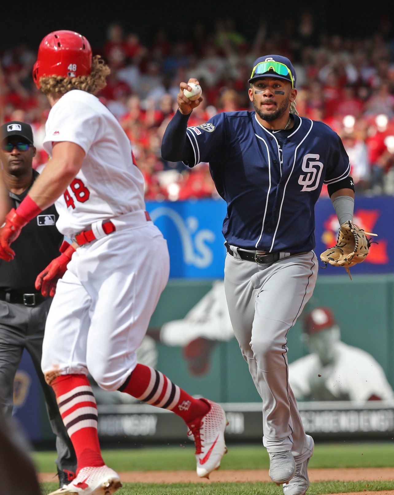 Cards beat the Padres 4-1 Sunday afternoon